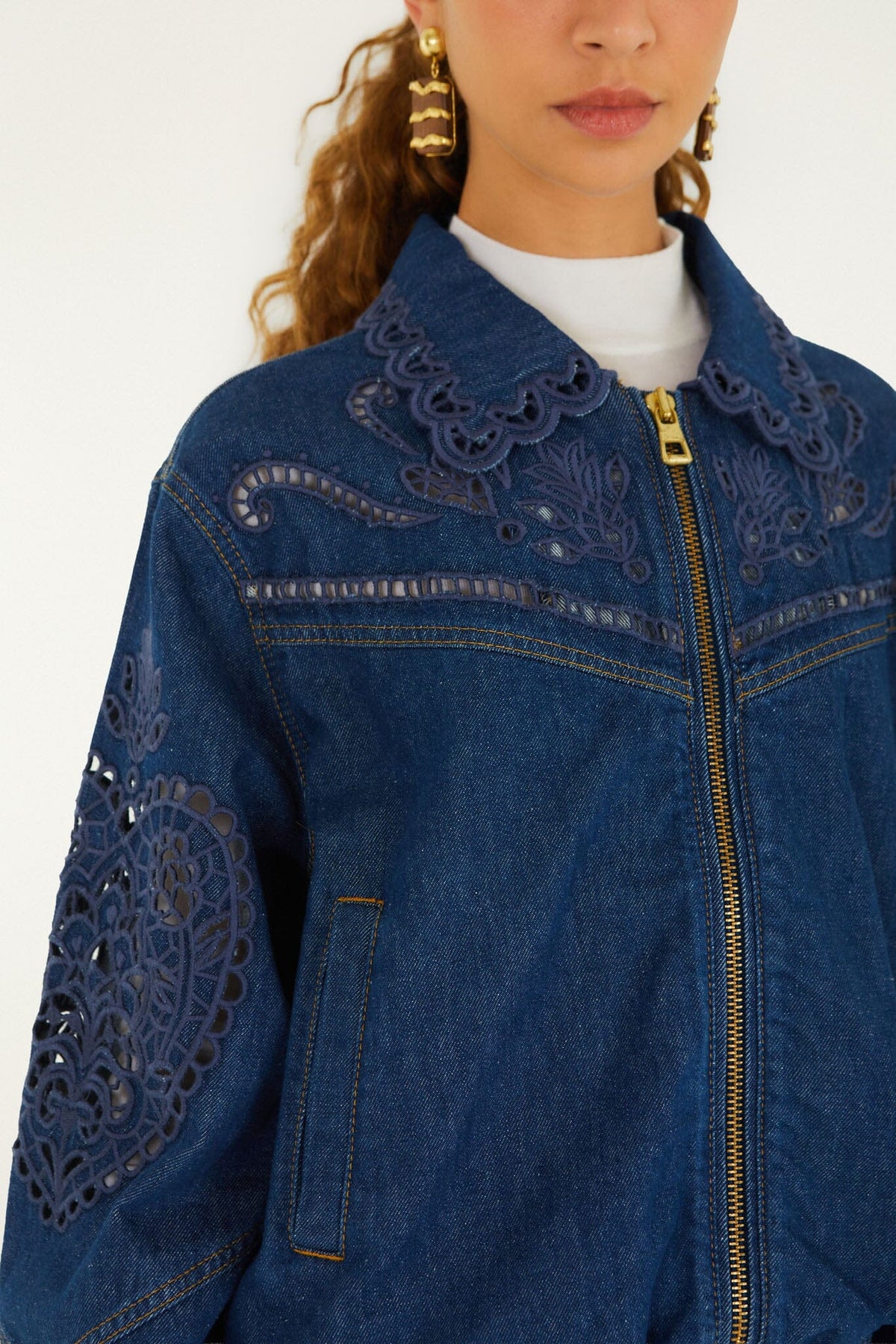 FARM Rio model wearing the Richelieu Heart Full Zipper Denim Jacket