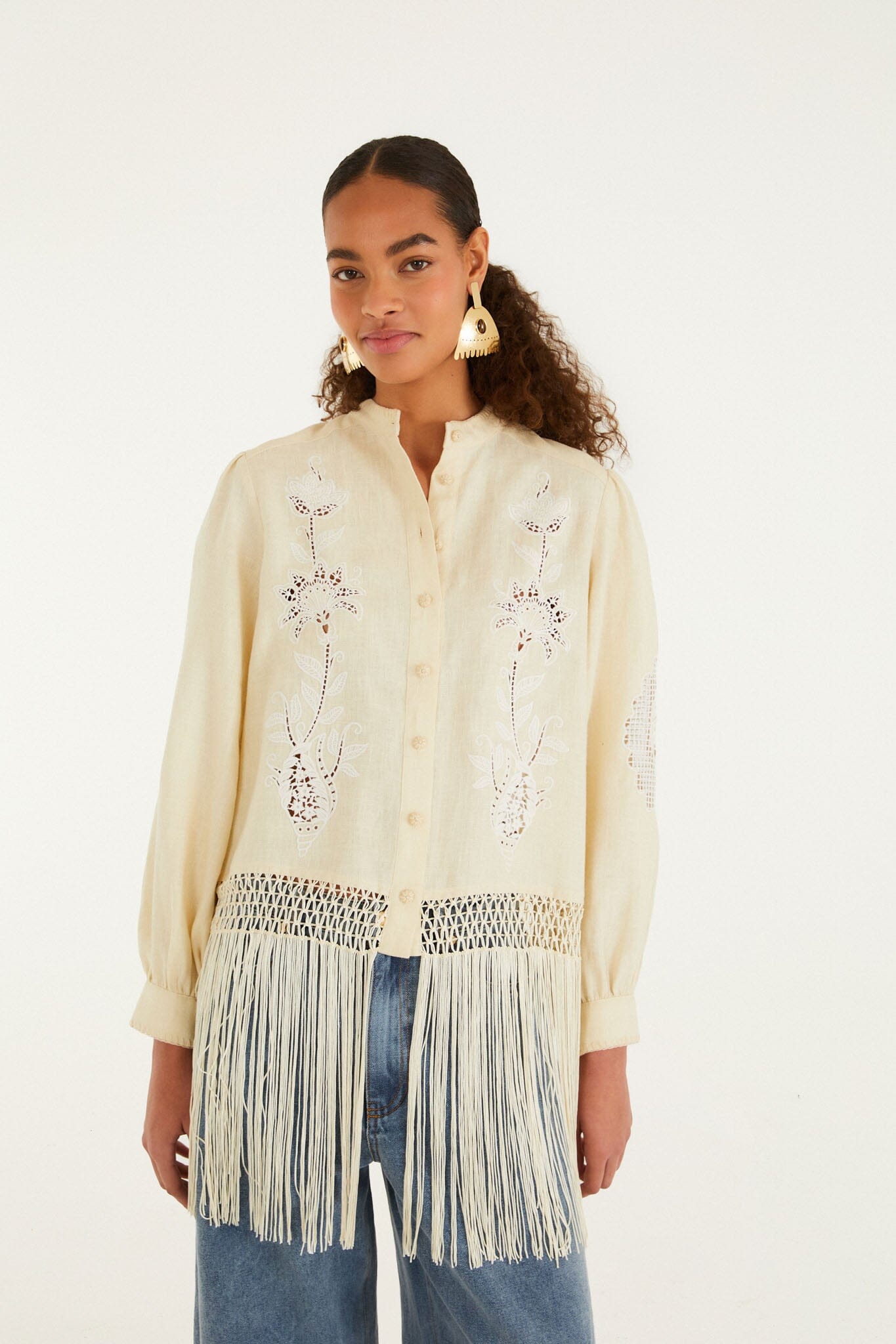 FARM Rio model wearing the Sand Richelieu Long Sleeve Fringes Shirt