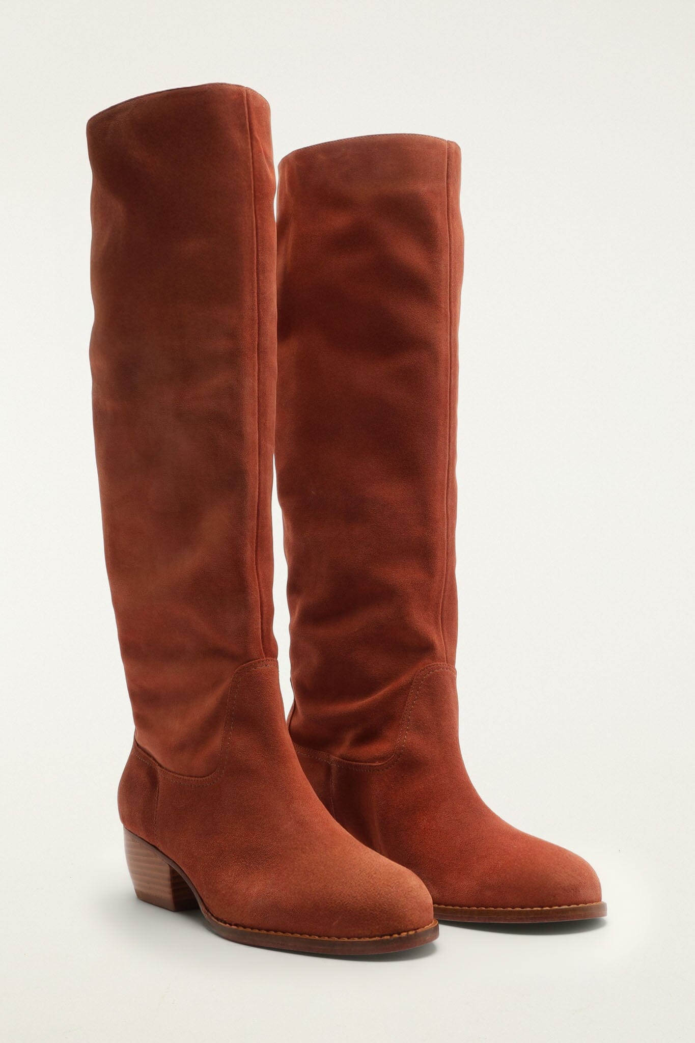 FARM Rio model wearing the Suede Riding Boot