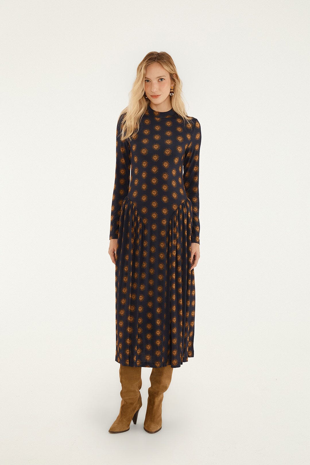 FARM Rio model wearing the Sunny Way Long Sleeve Maxi Dress