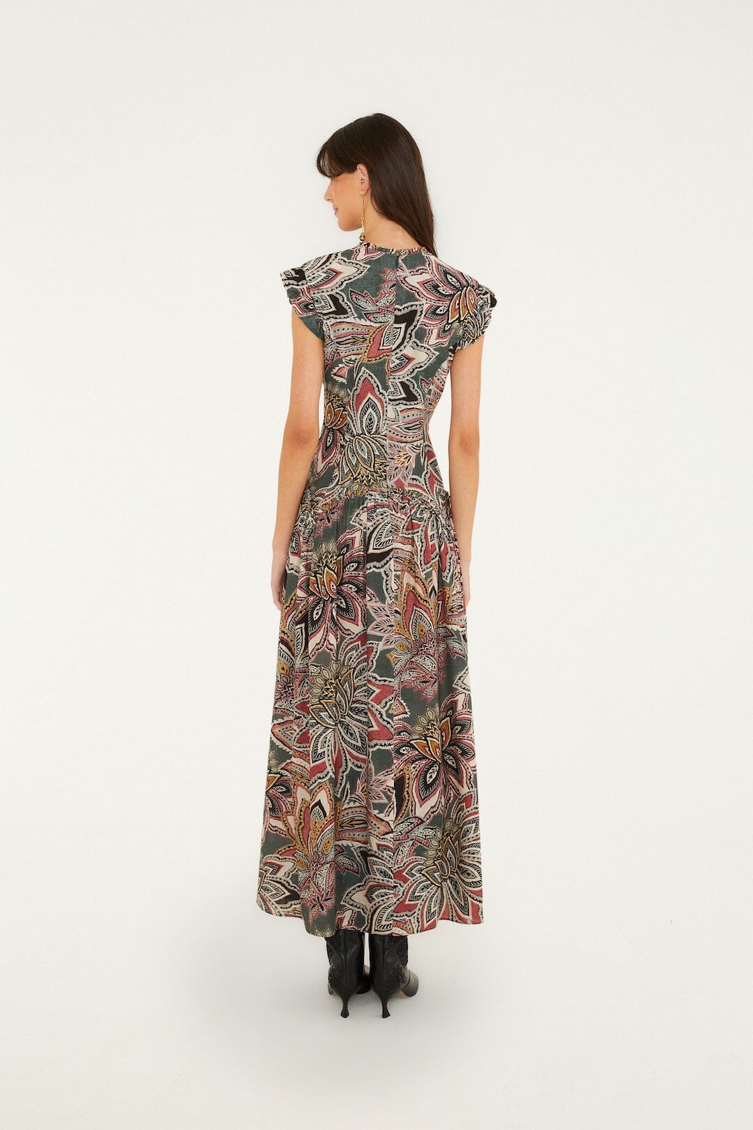 FARM Rio model wearing the Tapestry Flowers Sleveless Maxi Dress