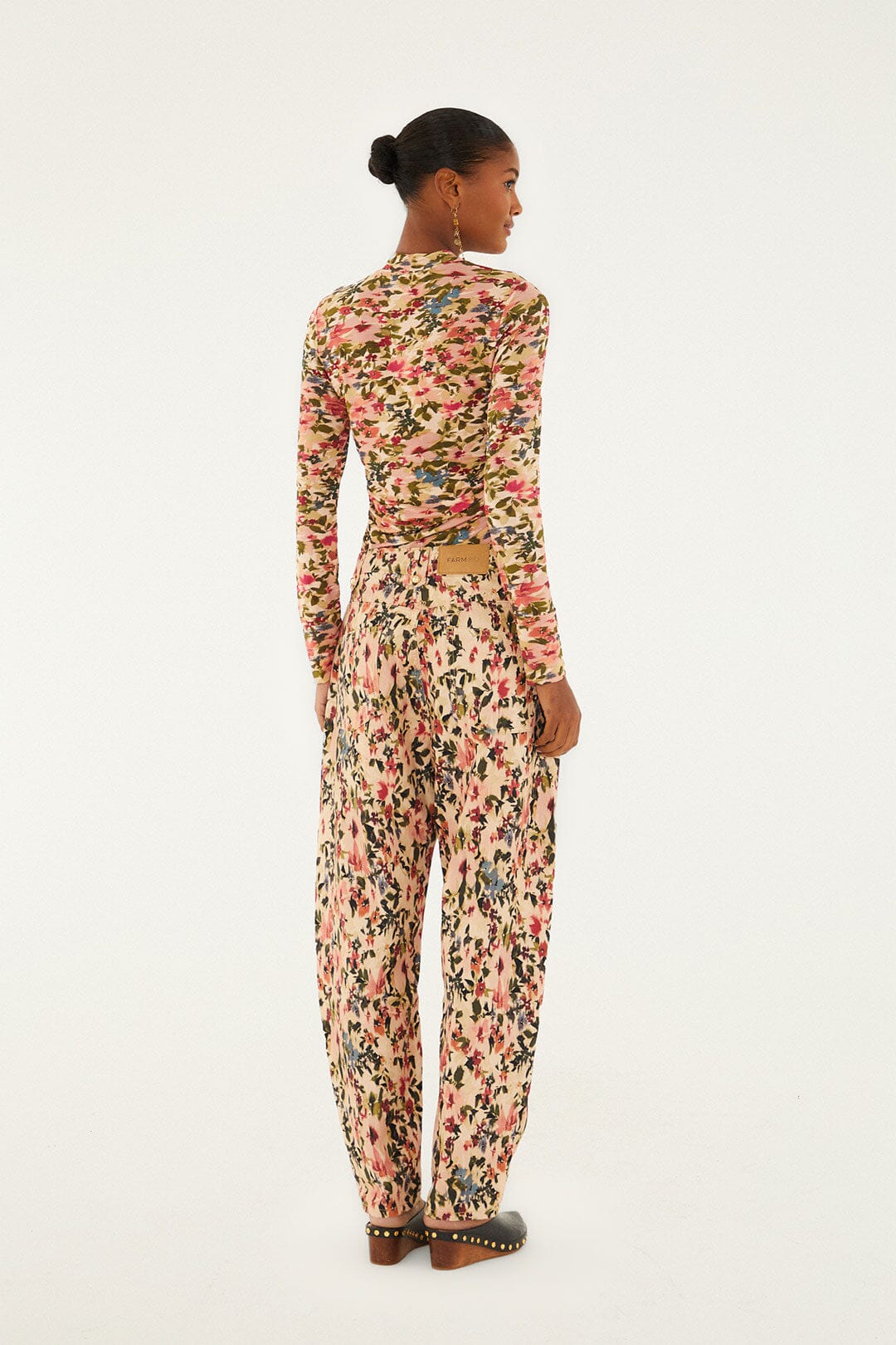 FARM Rio model wearing the Tiny Flowers Pink Canvas Ballon Pants Midi Waist