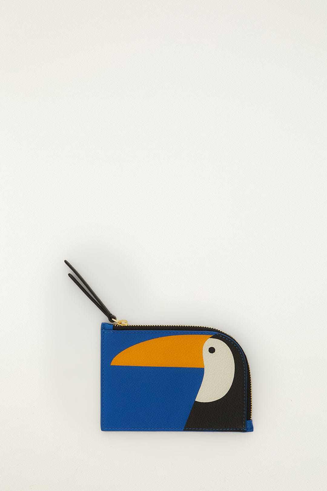 FARM Rio model wearing the Toucan Wallet