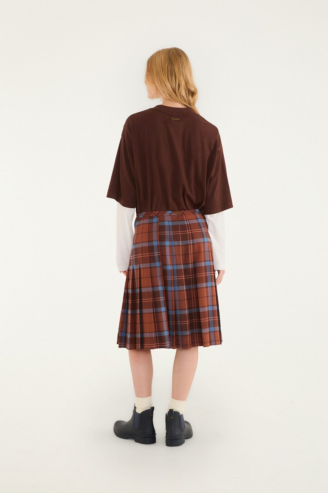 FARM Rio model wearing the Tropical Tea Pleated Midi Skirt