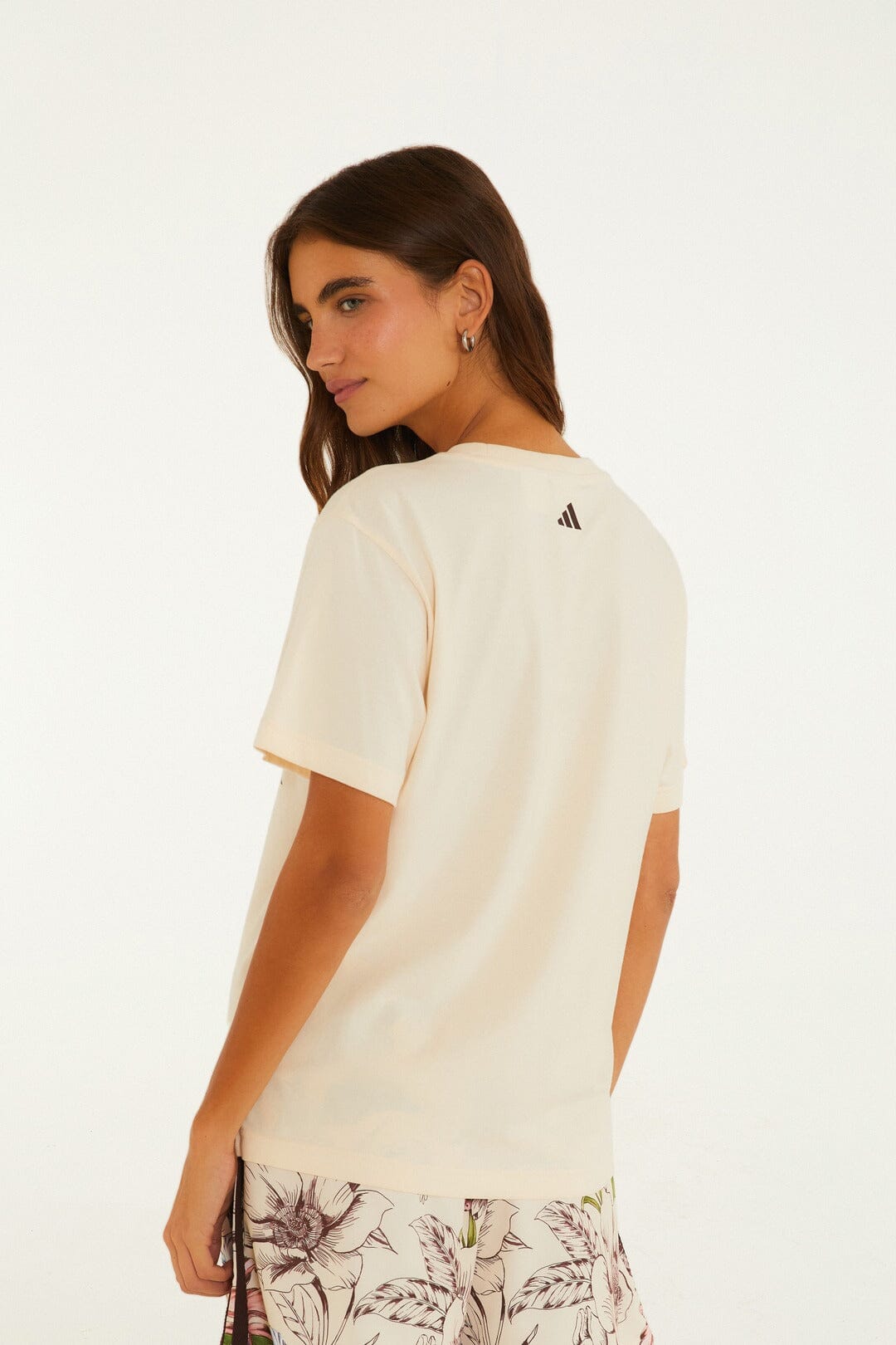 FARM Rio model wearing the Tshirt Adidas Bouquet Off-White