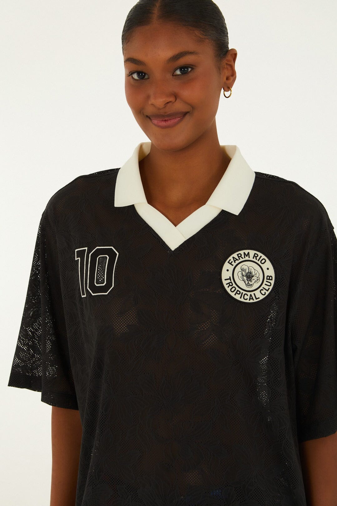 FARM Rio model wearing the Tshirt Adidas Lace Black