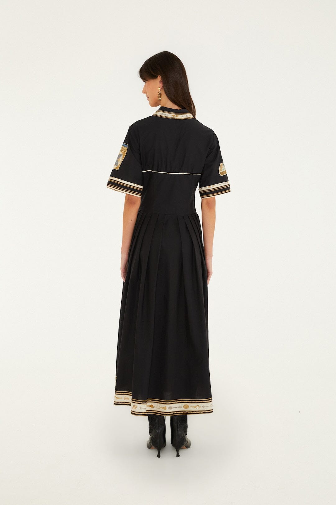 FARM Rio model wearing the Vintage Souvenirs Black Buttoned Midi Dress