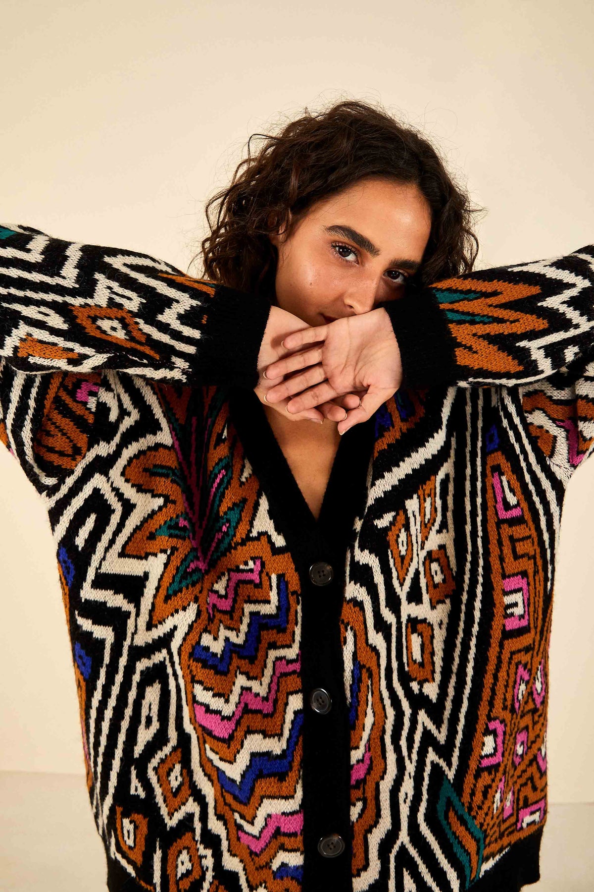 CARAMEL TROPICAL STRIPES CARDIGAN