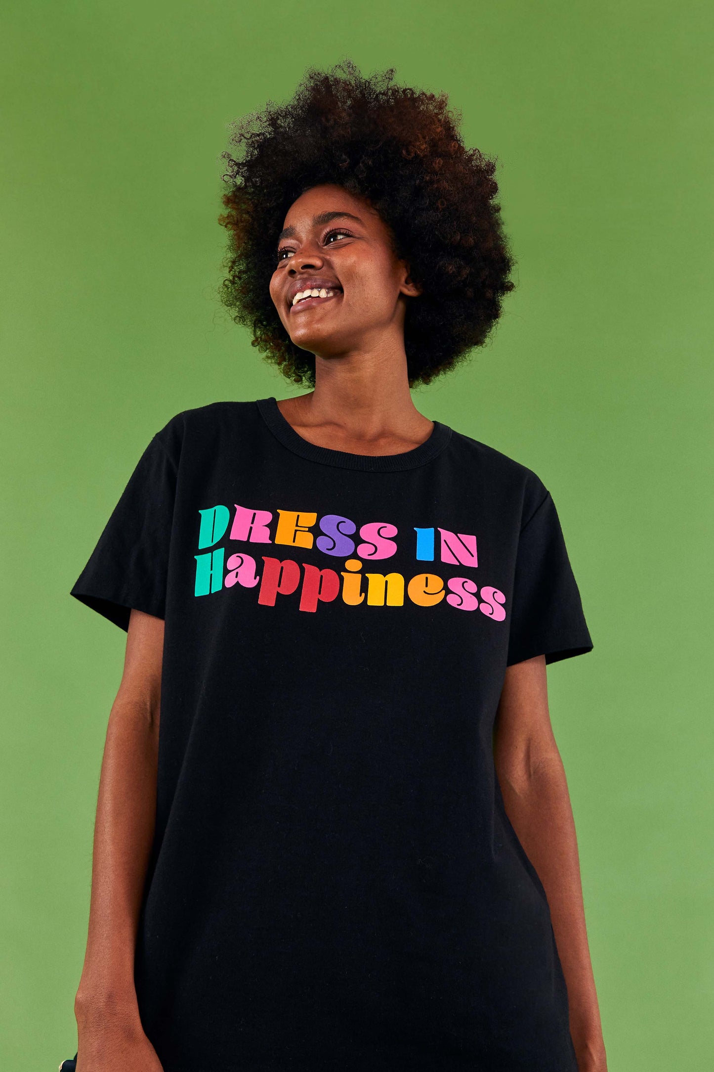 BLACK DRESS IN HAPPINESS T SHIRT