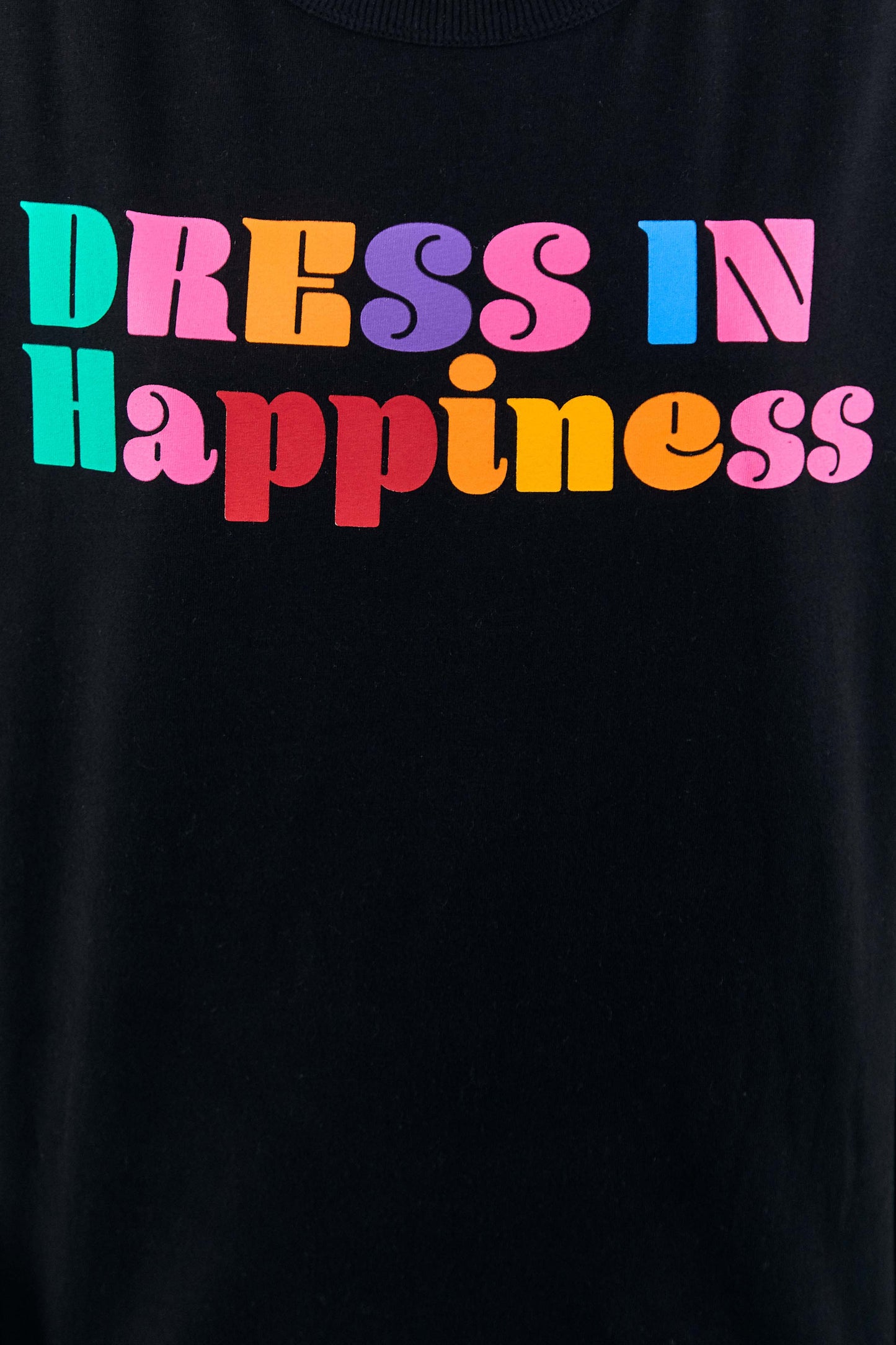 BLACK DRESS IN HAPPINESS T SHIRT