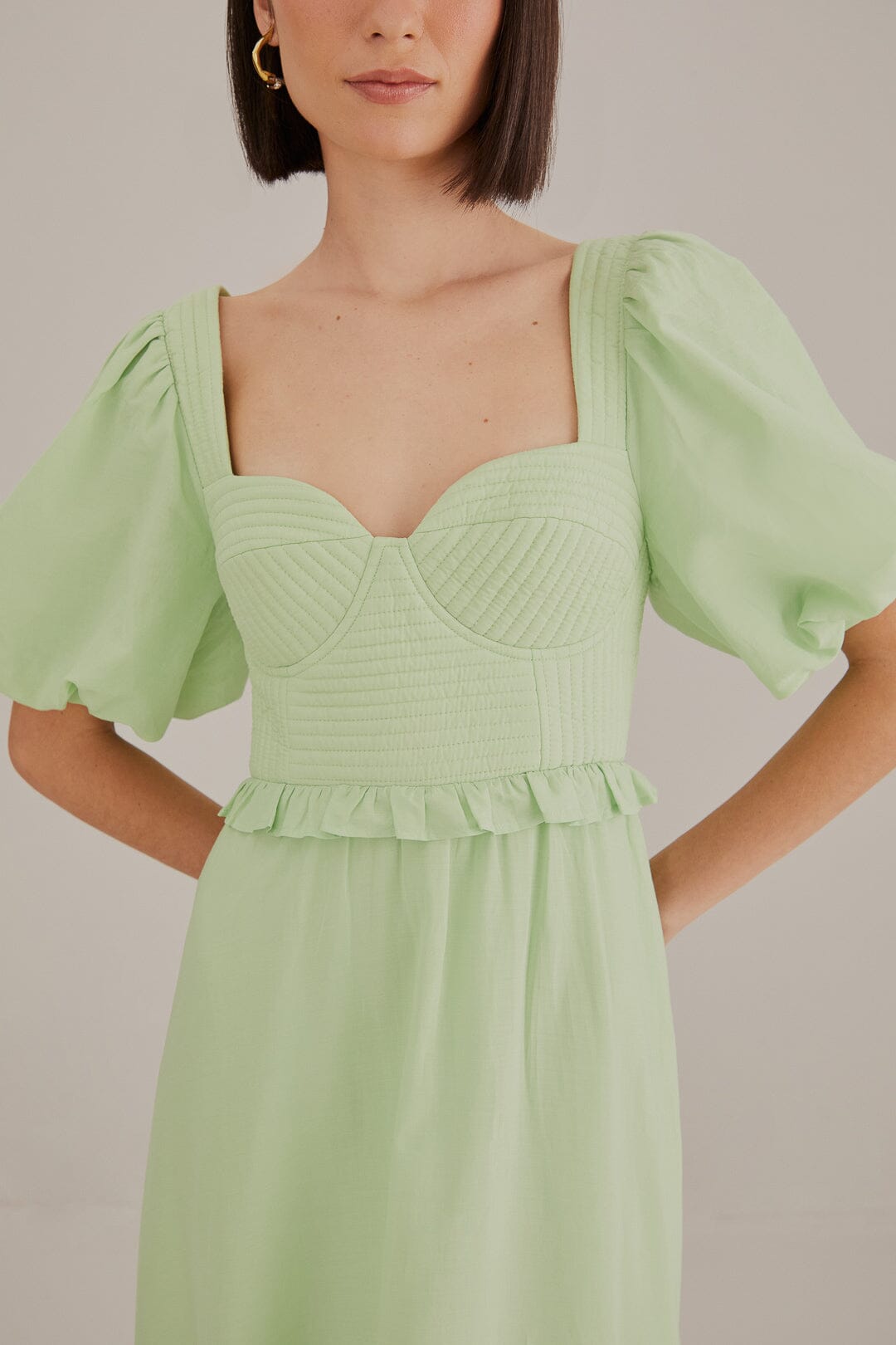 Guess Stretch Lace Off-the-Shoulder Short Sleeve Flounce Midi Dress |  Dillard's